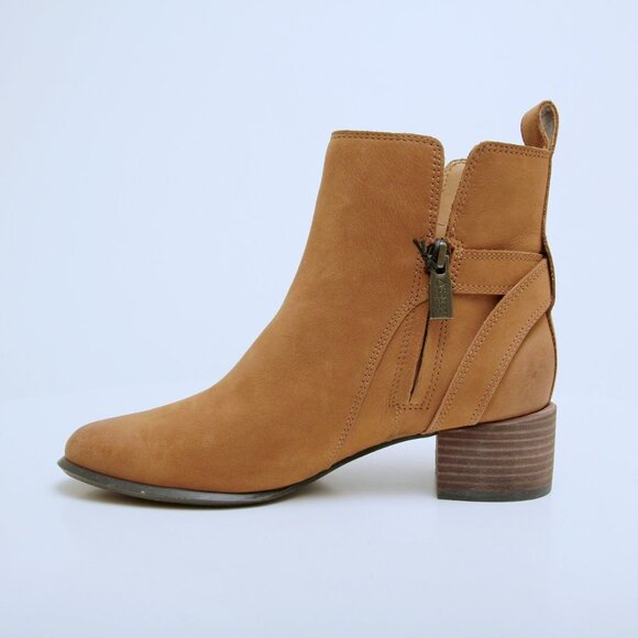 NWOT Vionic Sienna Buckle Leather Boots - Picture 7 of 13